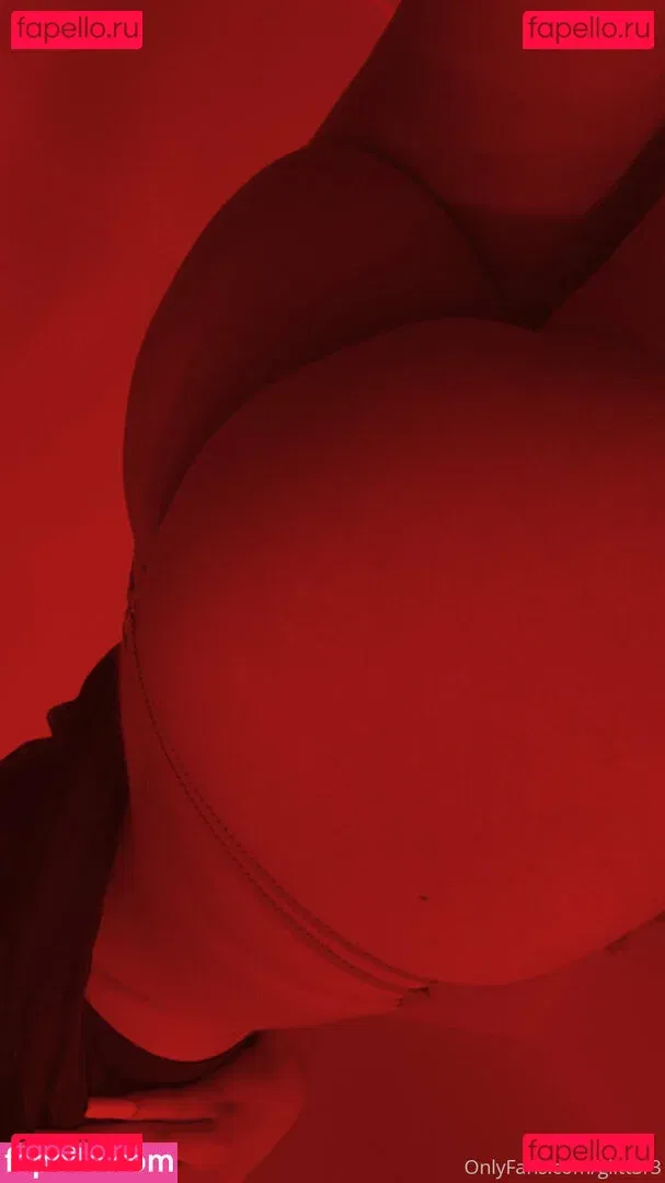 Glitt3r3 Onlyfans Photo Gallery 