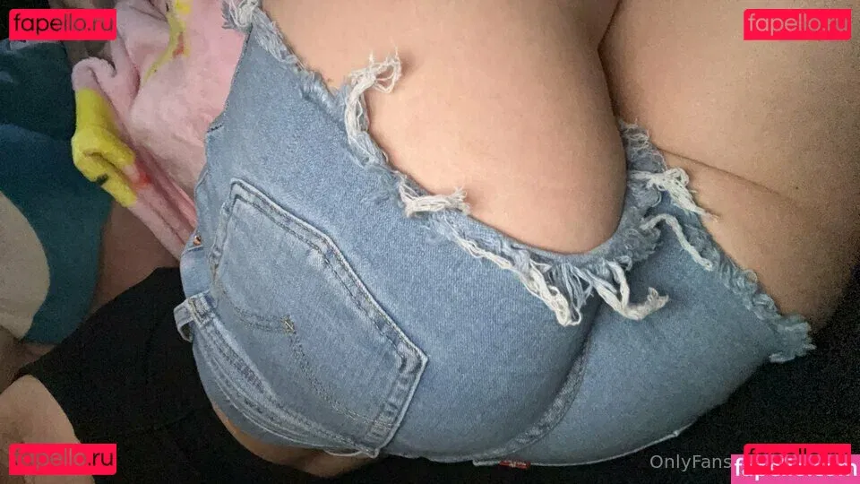 Glitt3r3 Onlyfans Photo Gallery 