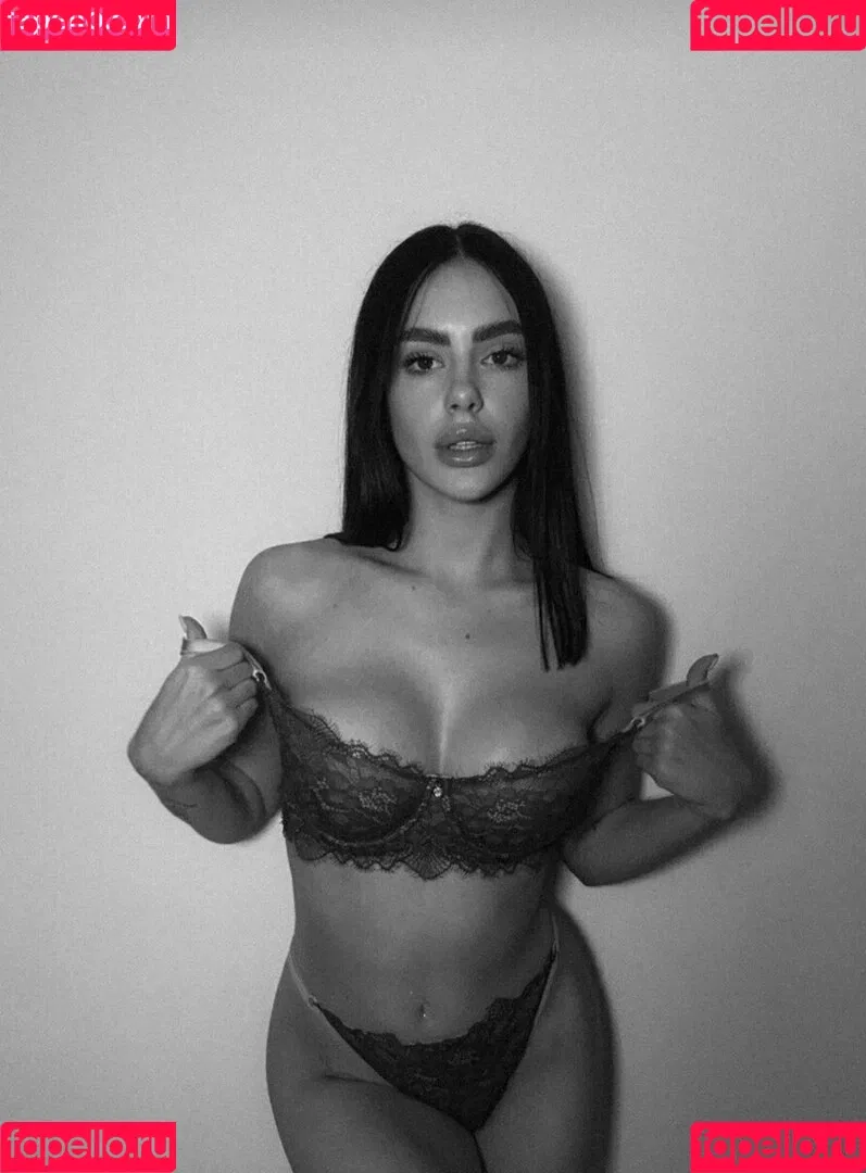 Mariamoretti Onlyfans Photo Gallery 