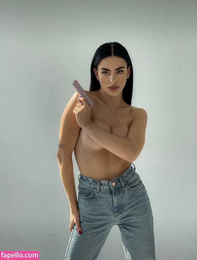 Mariamoretti Onlyfans Photo Gallery 