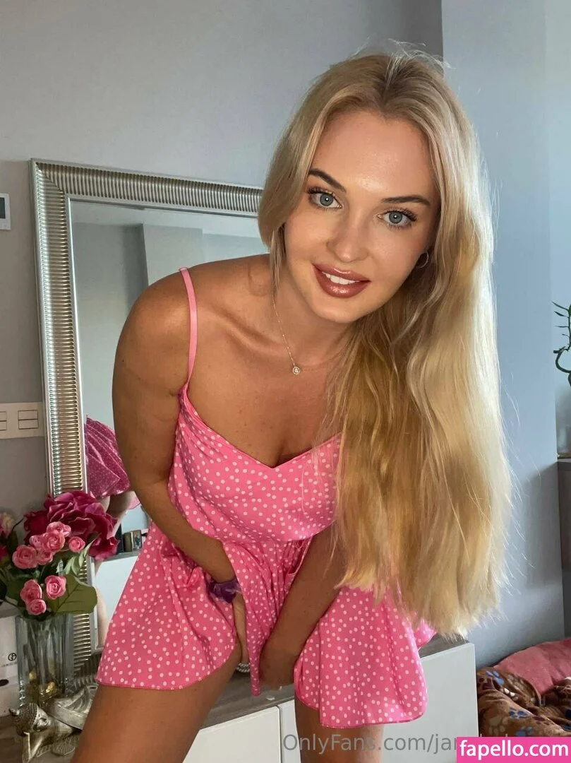 janebaby.xo Onlyfans Photo Gallery 