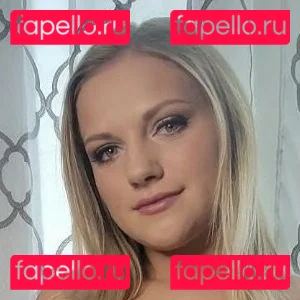 Tinyhotwife98 Onlyfans Photo Gallery 