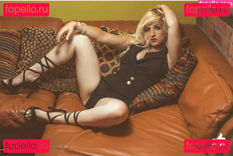 juliavoss Onlyfans Photo Gallery 