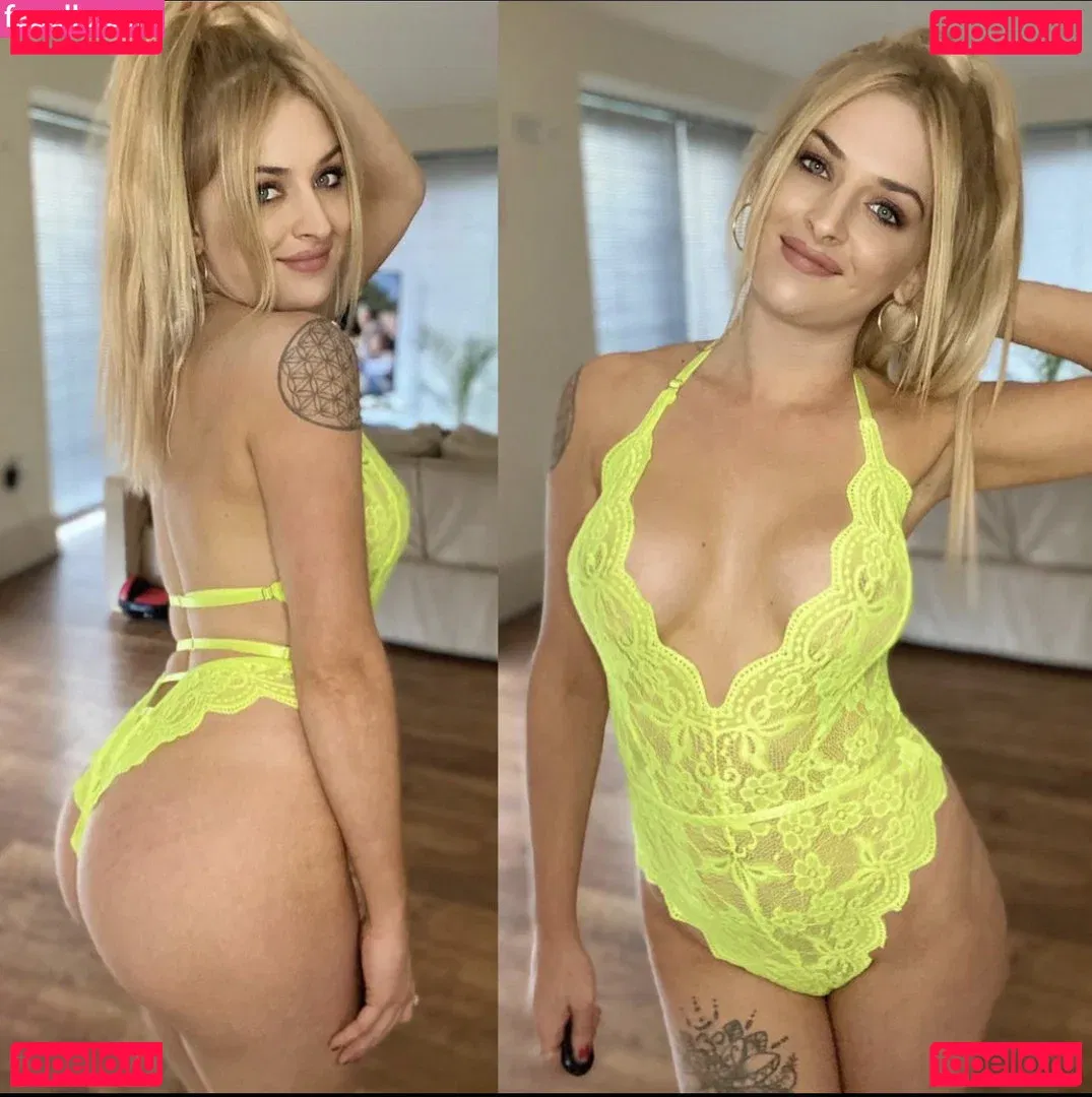 juliavoss Onlyfans Photo Gallery 
