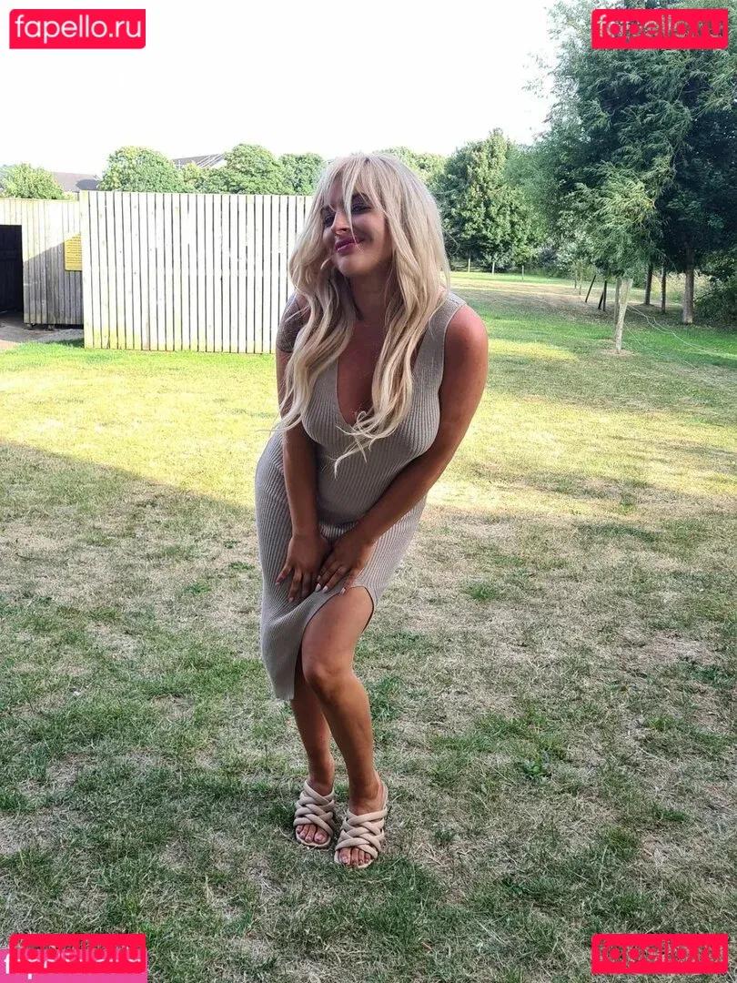 juliavoss Onlyfans Photo Gallery 