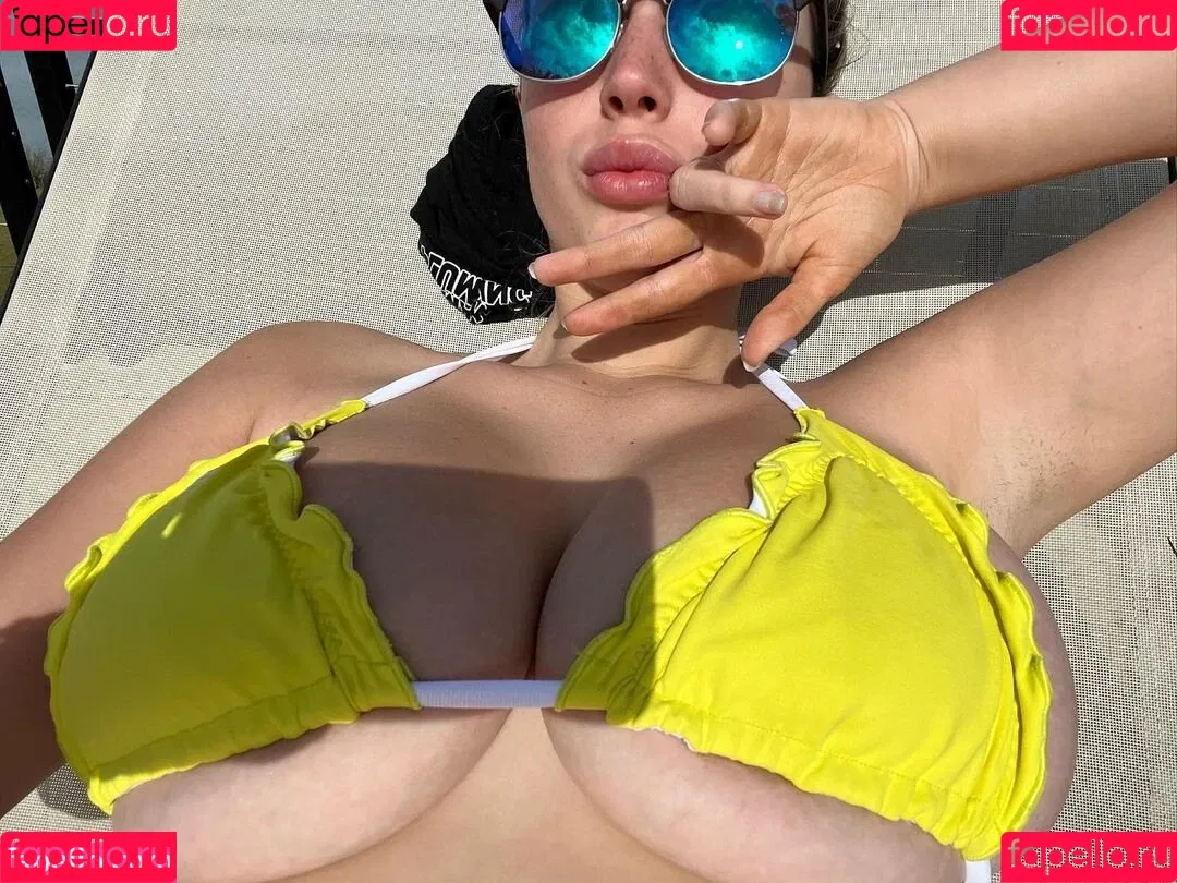 Lexi R Onlyfans Photo Gallery 