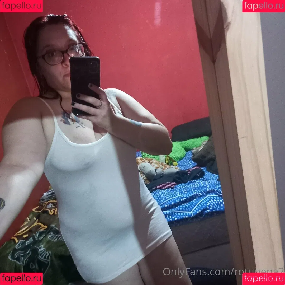 rotunena2 Onlyfans Photo Gallery 