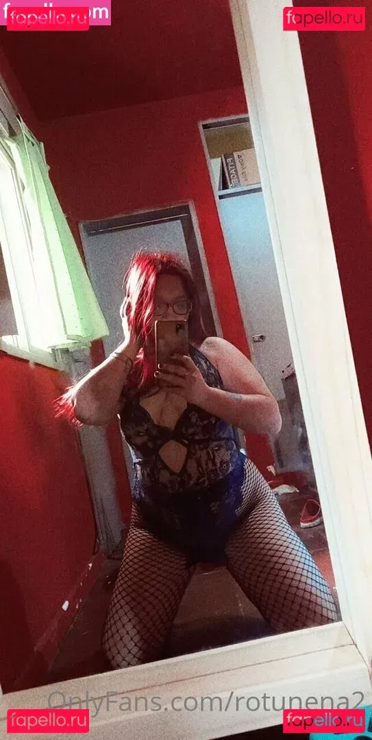 rotunena2 Onlyfans Photo Gallery 