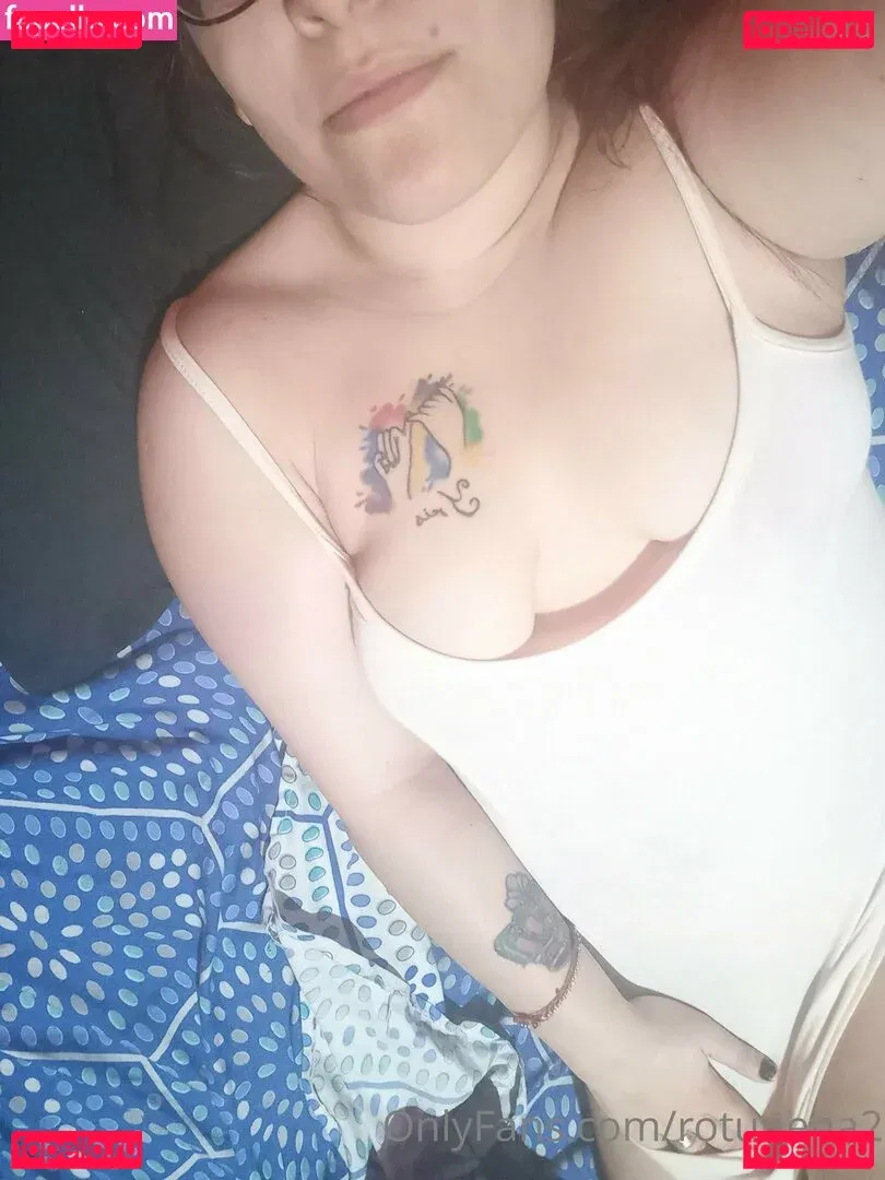 rotunena2 Onlyfans Photo Gallery 