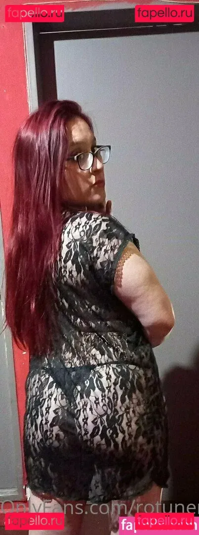rotunena2 Onlyfans Photo Gallery 