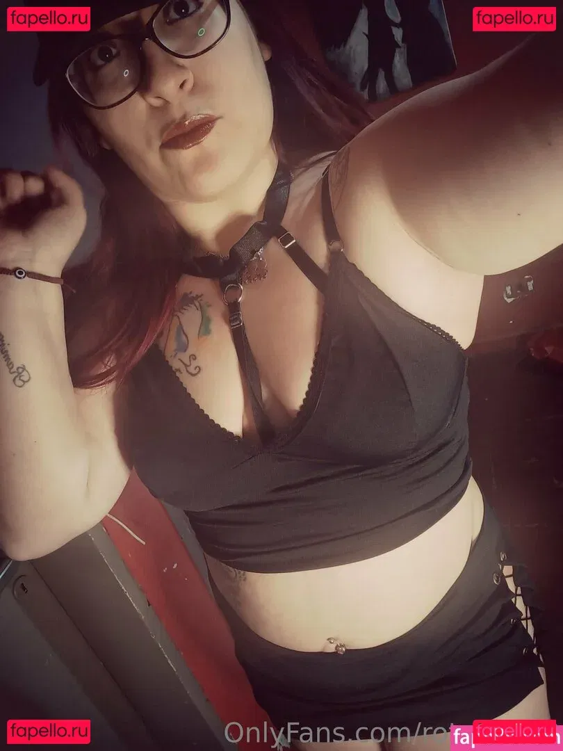 rotunena2 Onlyfans Photo Gallery 