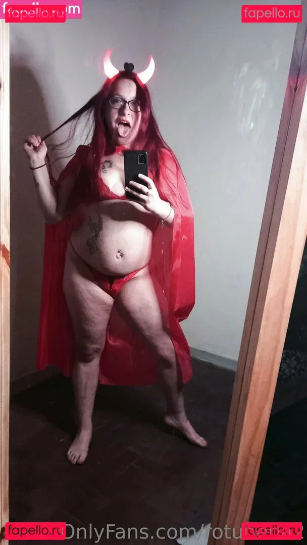 rotunena2 Onlyfans Photo Gallery 