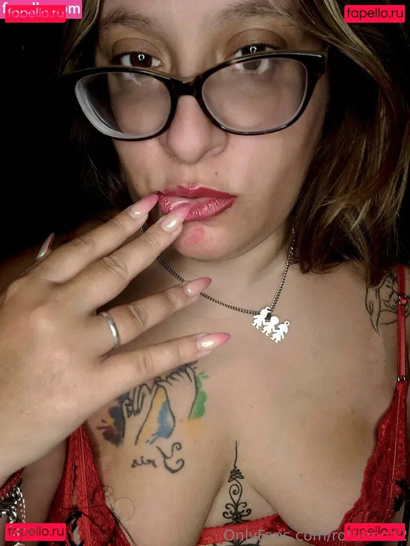 rotunena2 Onlyfans Photo Gallery 