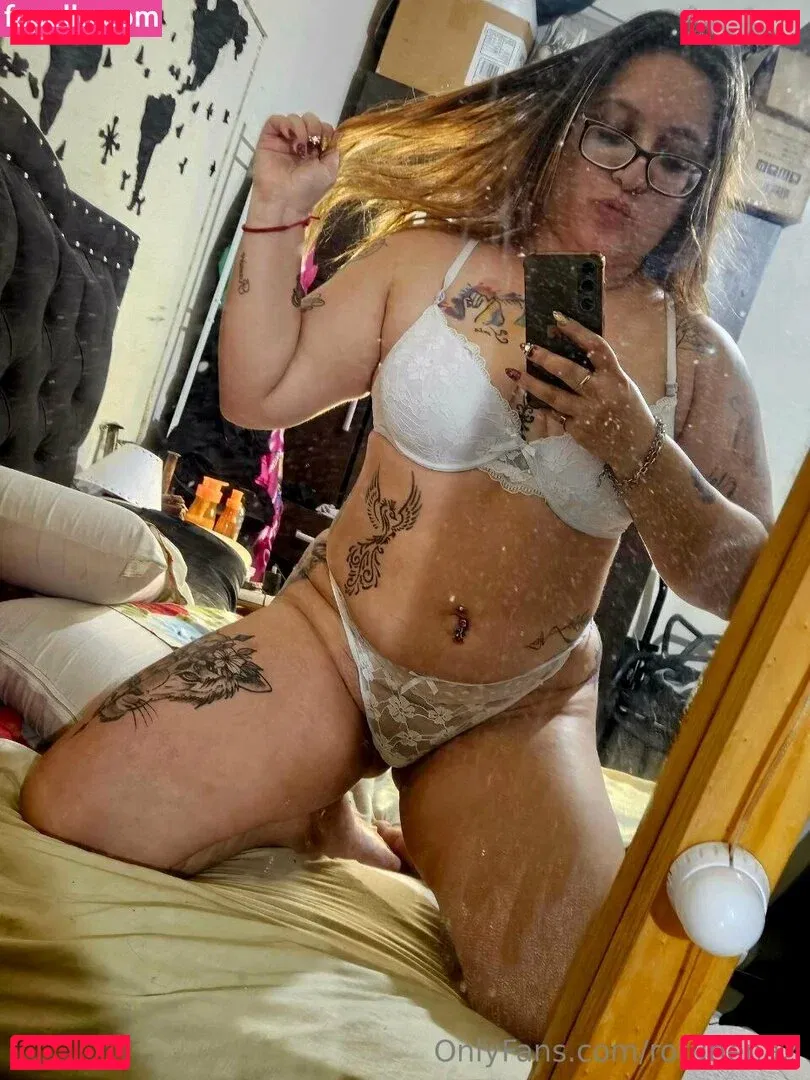 rotunena2 Onlyfans Photo Gallery 