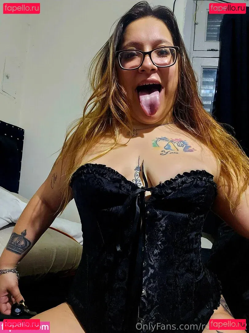 rotunena2 Onlyfans Photo Gallery 