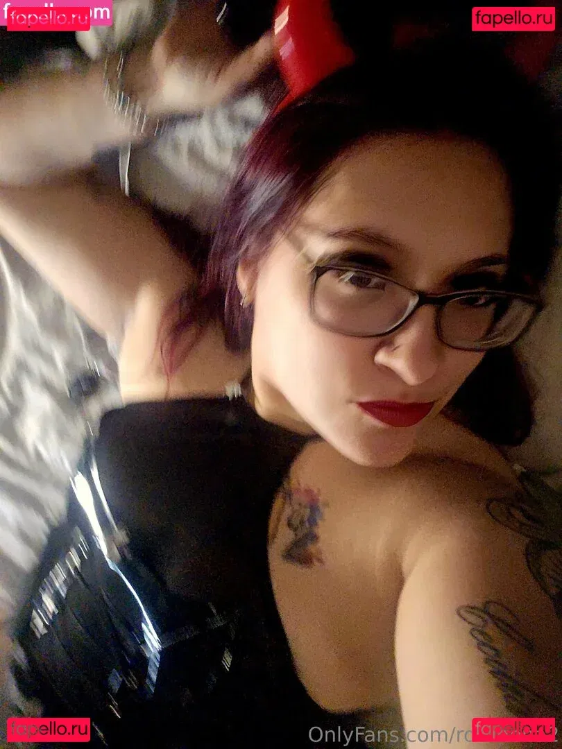 rotunena2 Onlyfans Photo Gallery 