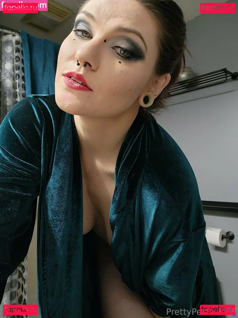 Erin Evelyn Onlyfans Photo Gallery 