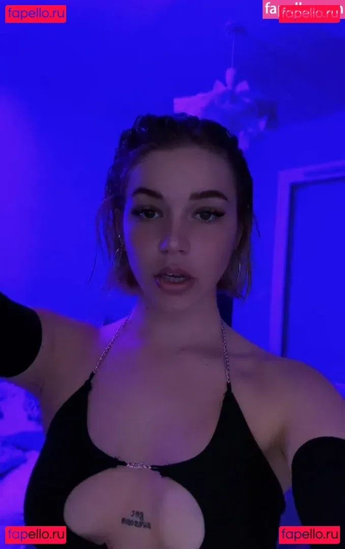 Chloe Catalano Onlyfans Photo Gallery 