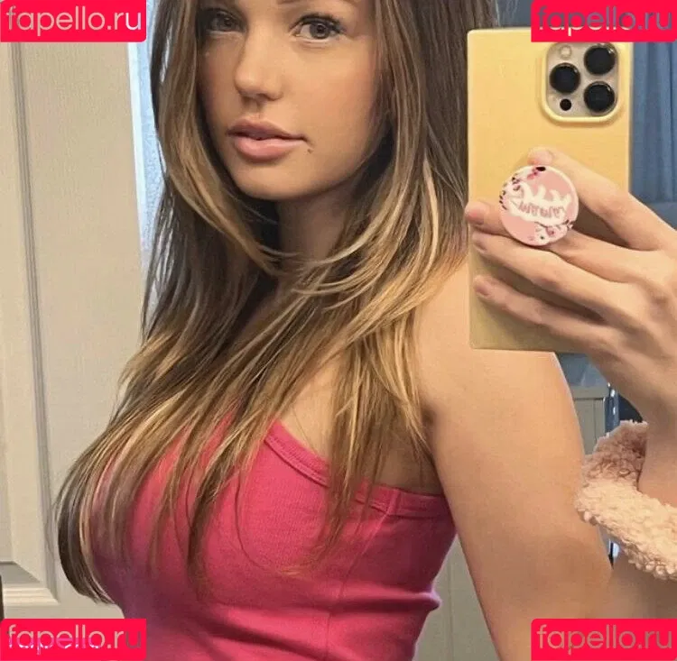 BeccaBangs Onlyfans Photo Gallery 