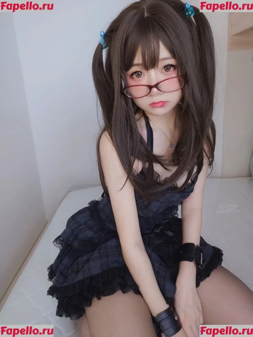 YaoYaoQwQ Onlyfans Photo Gallery 