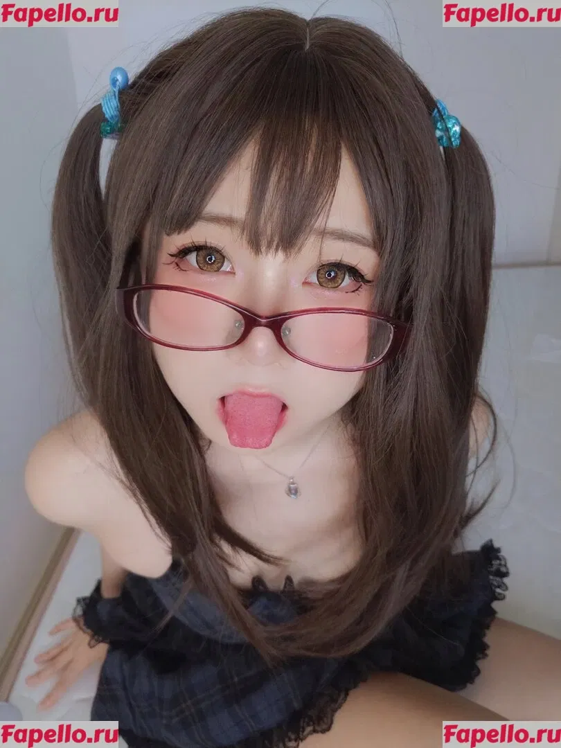 YaoYaoQwQ Onlyfans Photo Gallery 