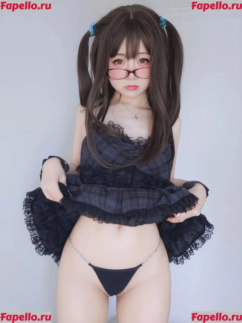 YaoYaoQwQ Onlyfans Photo Gallery 