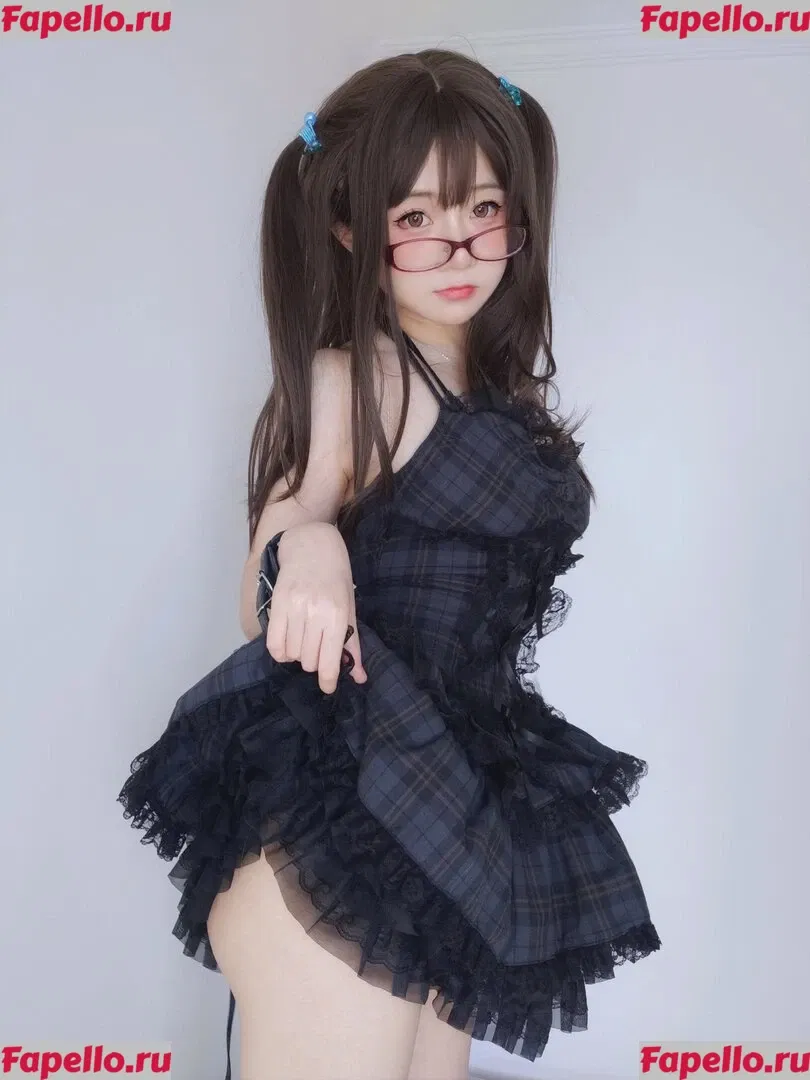 YaoYaoQwQ Onlyfans Photo Gallery 