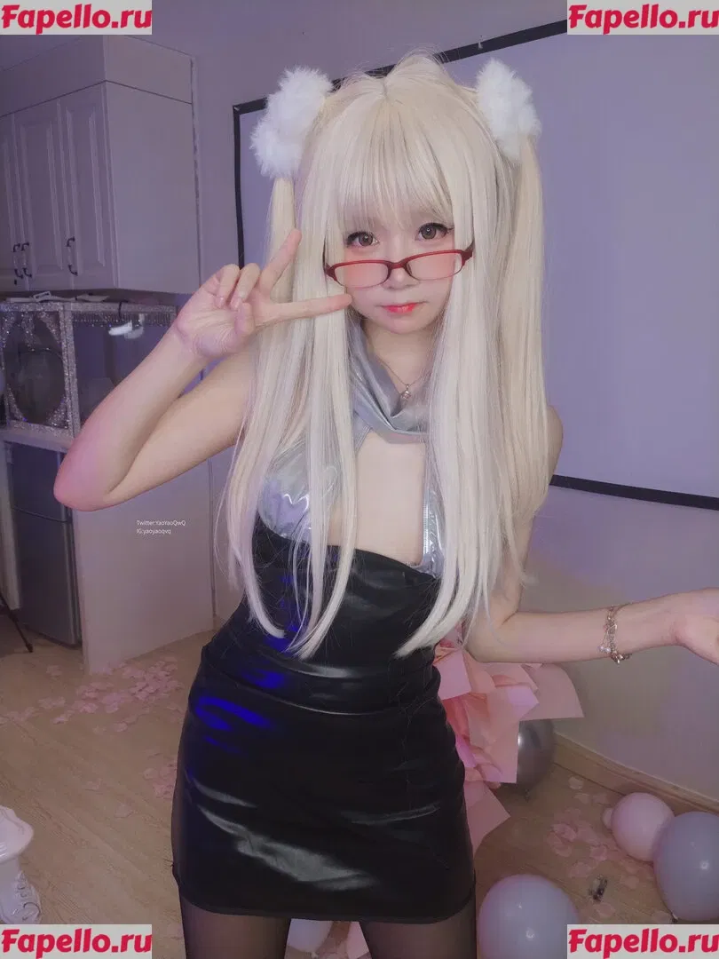 YaoYaoQwQ Onlyfans Photo Gallery 