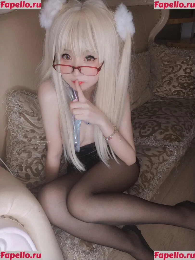 YaoYaoQwQ Onlyfans Photo Gallery 