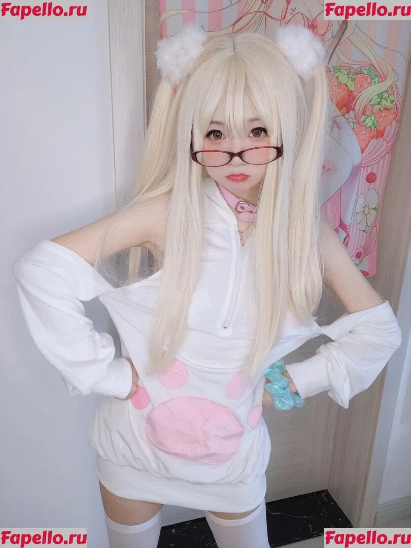 YaoYaoQwQ Onlyfans Photo Gallery 
