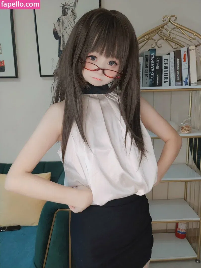 YaoYaoQwQ Onlyfans Photo Gallery 