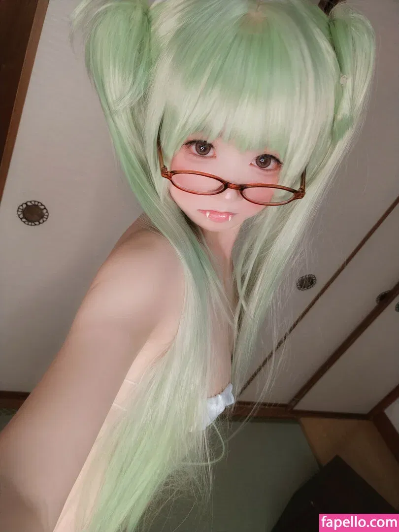 YaoYaoQwQ Onlyfans Photo Gallery 