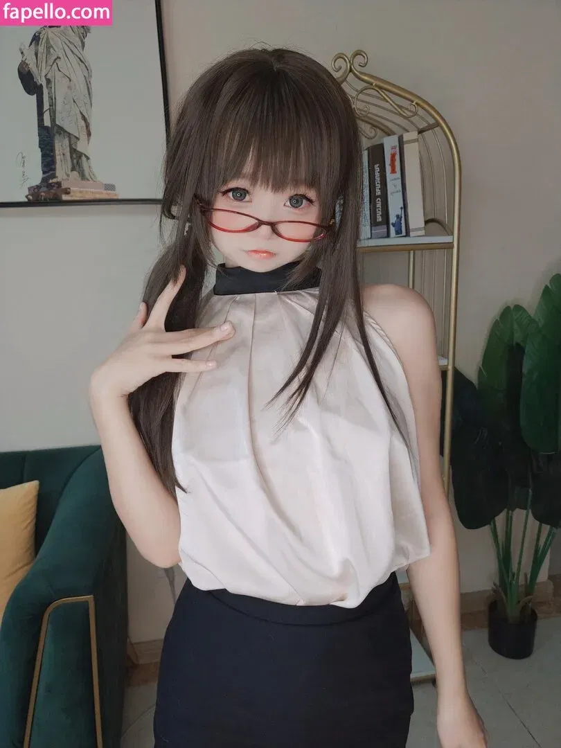 YaoYaoQwQ Onlyfans Photo Gallery 