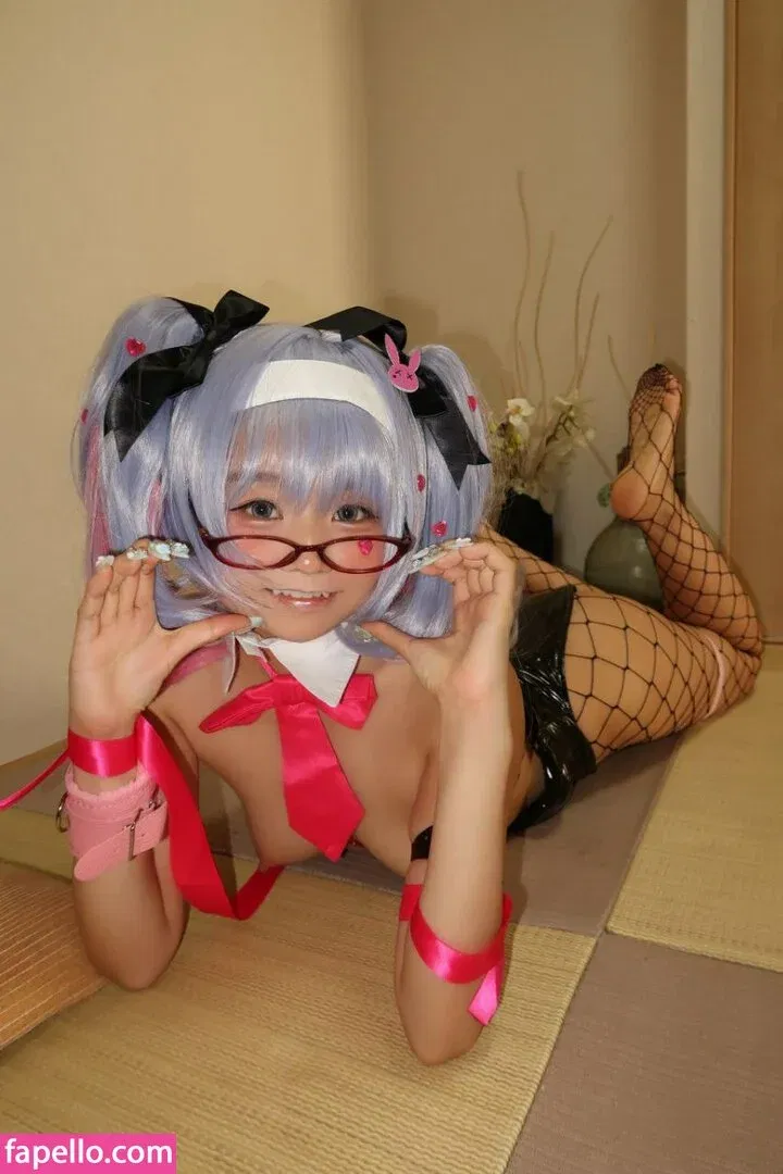 YaoYaoQwQ Onlyfans Photo Gallery 