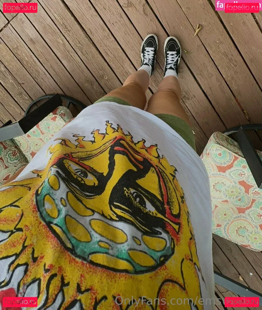 emswrldxo Onlyfans Photo Gallery 