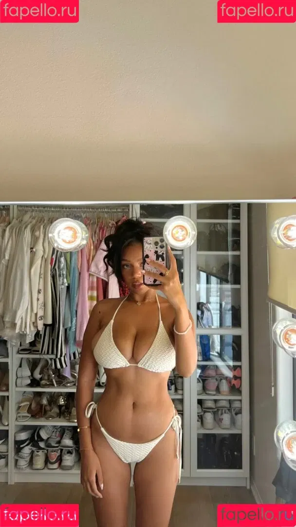 Daphne Blunt Onlyfans Photo Gallery 