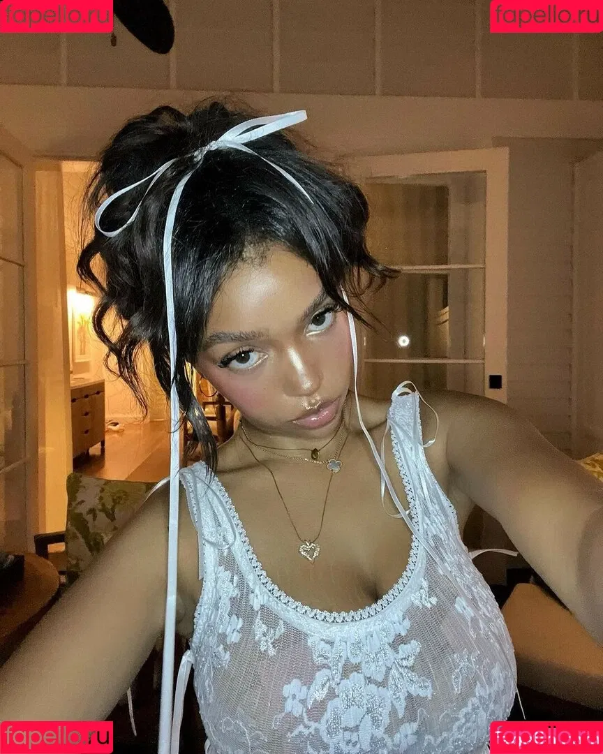 Daphne Blunt Onlyfans Photo Gallery 