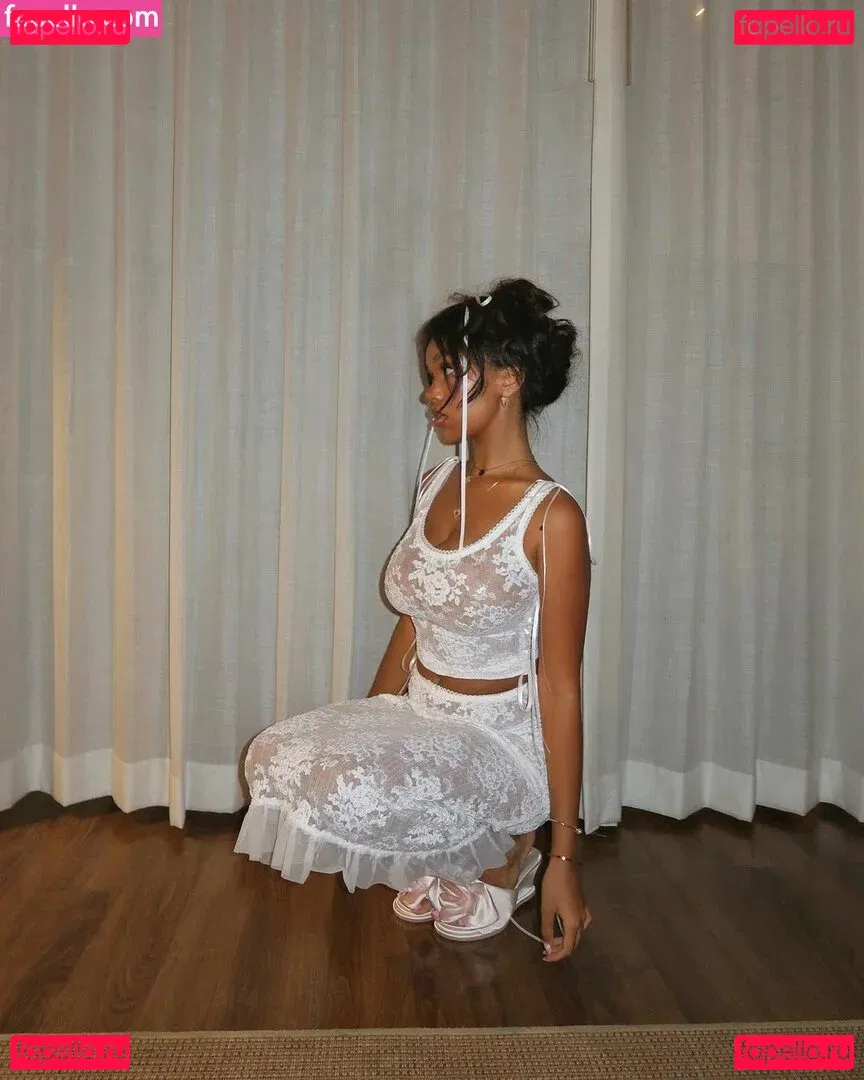 Daphne Blunt Onlyfans Photo Gallery 