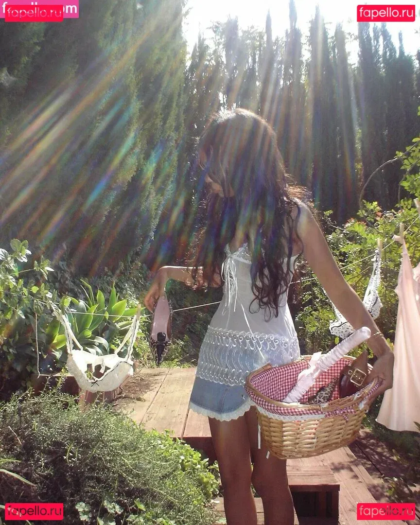 Daphne Blunt Onlyfans Photo Gallery 