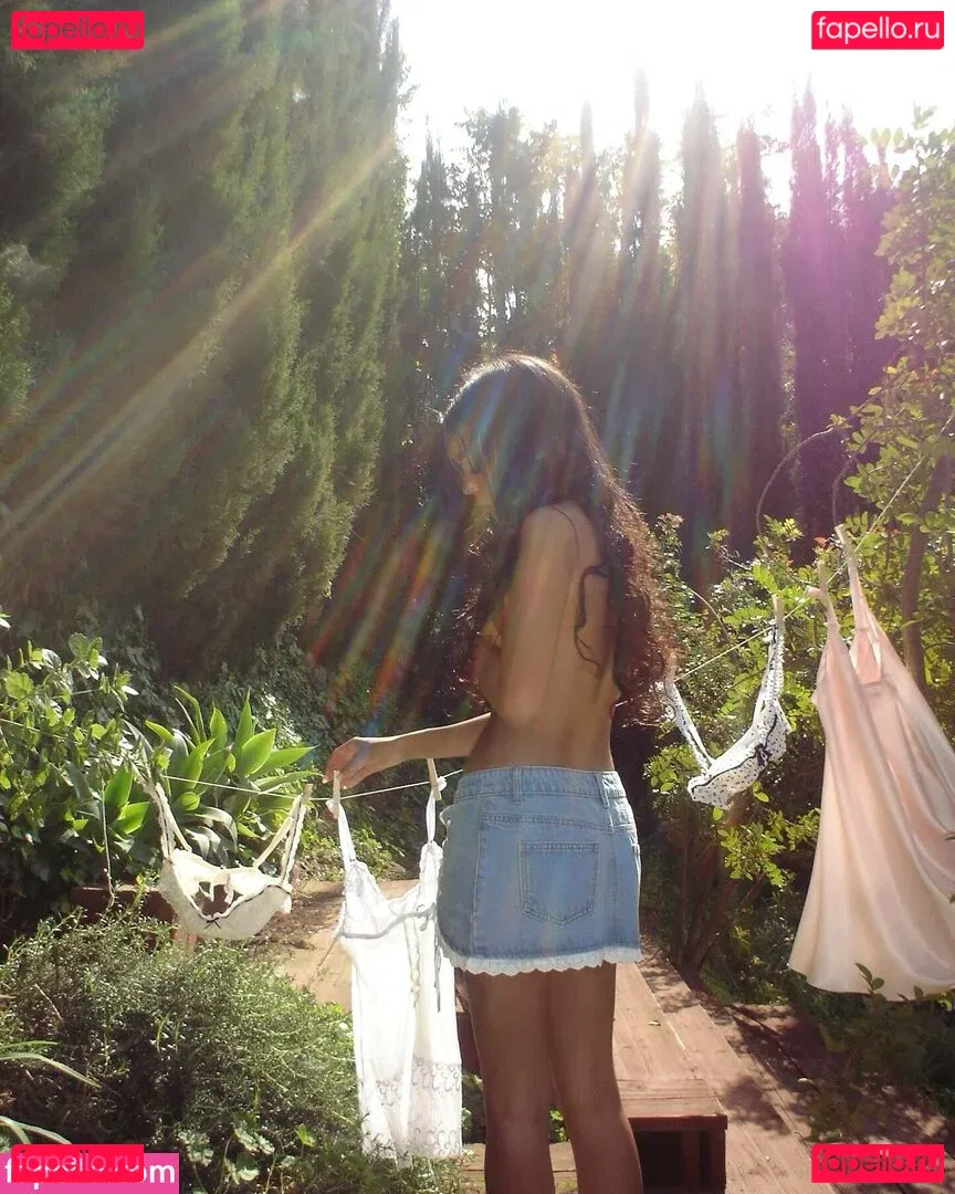 Daphne Blunt Onlyfans Photo Gallery 