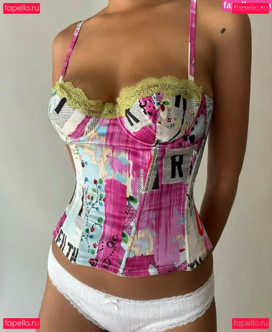 Daphne Blunt Onlyfans Photo Gallery 