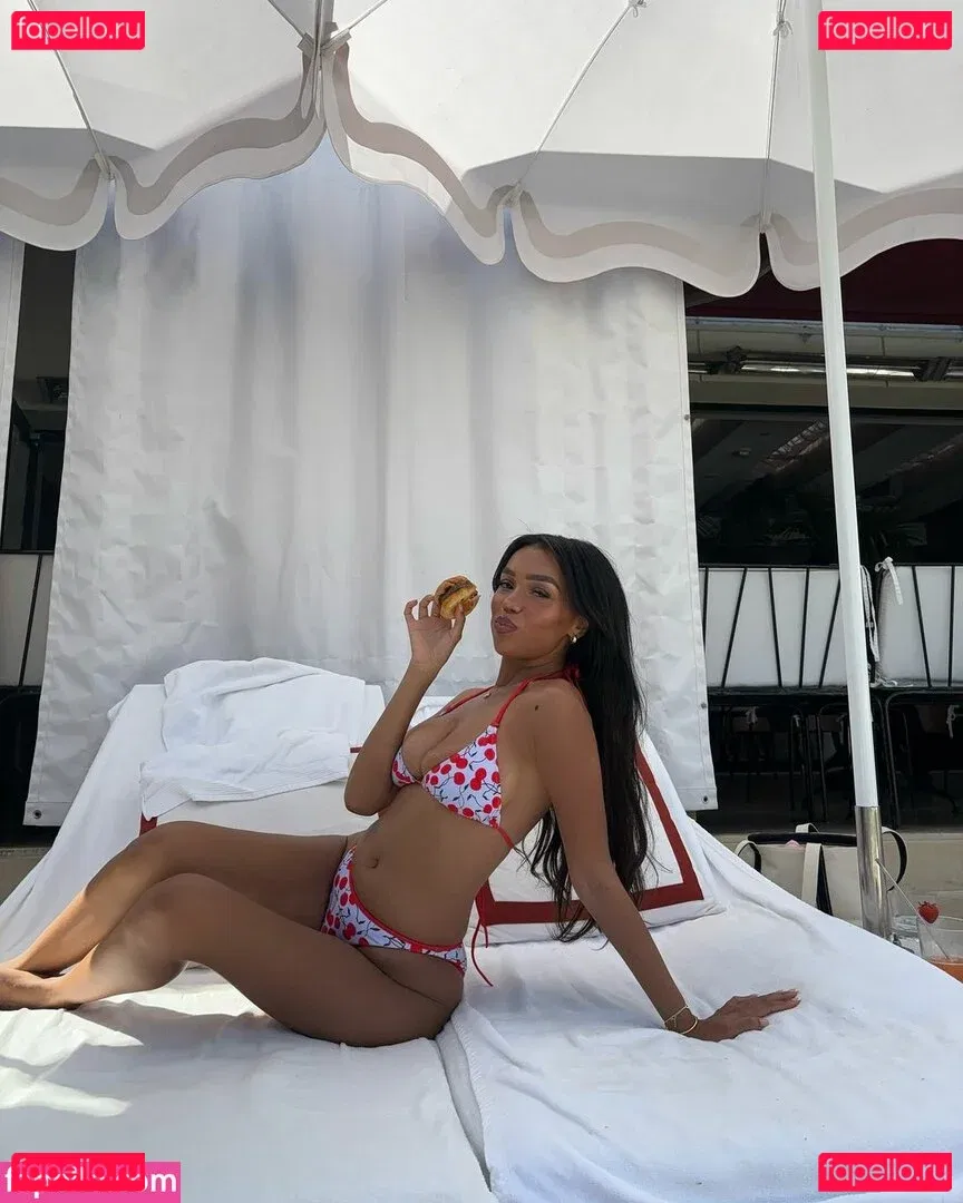 Daphne Blunt Onlyfans Photo Gallery 