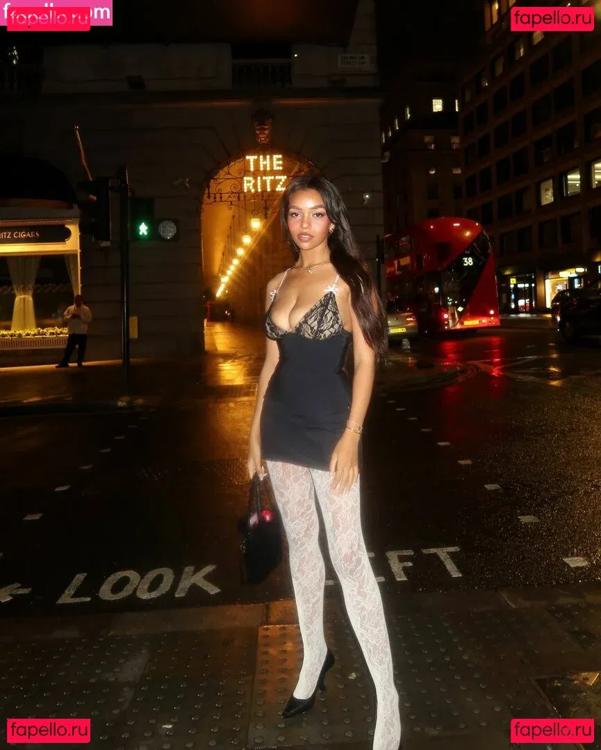 Daphne Blunt Onlyfans Photo Gallery 