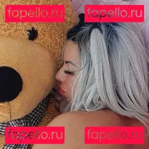 rafaela.sg Onlyfans Photo Gallery 