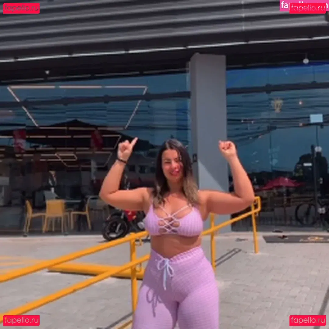 rafaela.sg Onlyfans Photo Gallery 