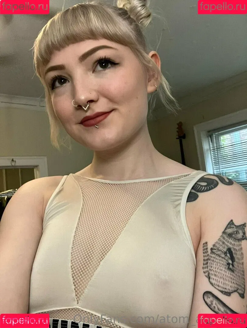 atom_and_eve Onlyfans Photo Gallery 