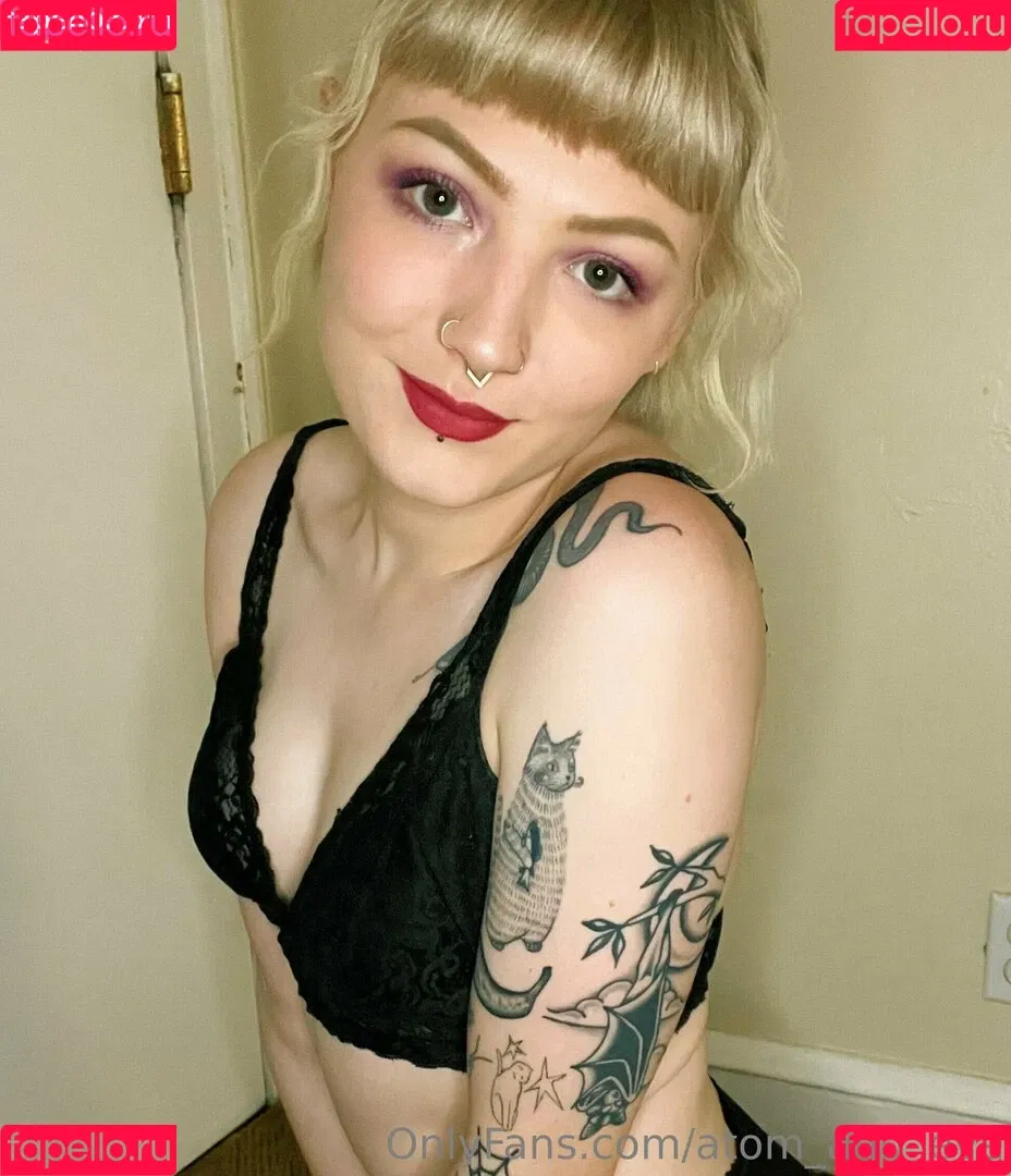 atom_and_eve Onlyfans Photo Gallery 