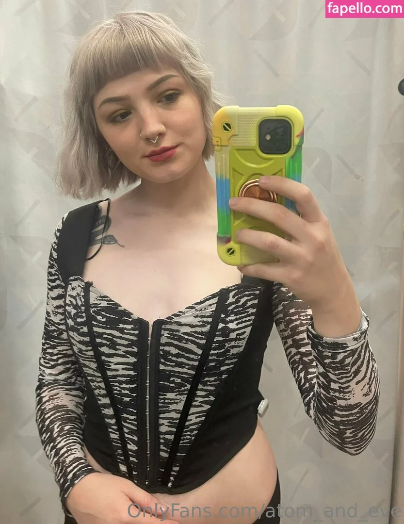 atom_and_eve Onlyfans Photo Gallery 