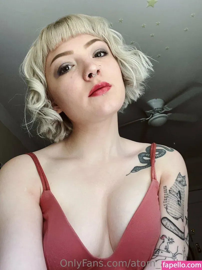 atom_and_eve Onlyfans Photo Gallery 