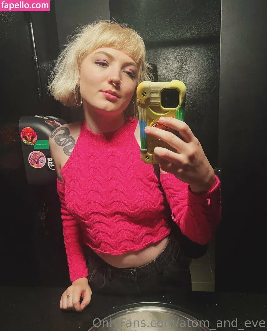 atom_and_eve Onlyfans Photo Gallery 